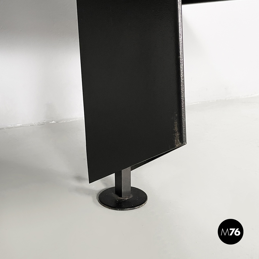 Libreria di Philippe Starck per Baleri, 1984