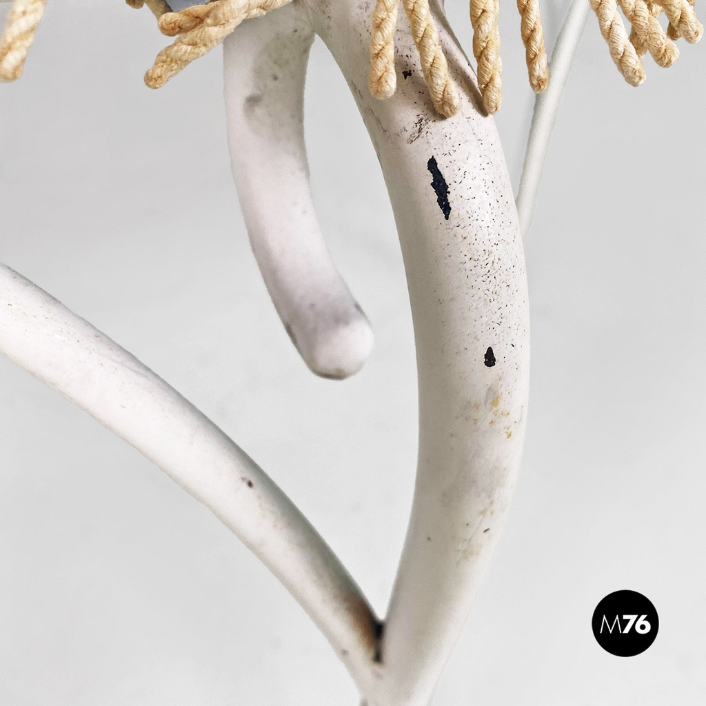 Sedie da giardino in metallo bianco e tessuto magenta, 1960 ca.