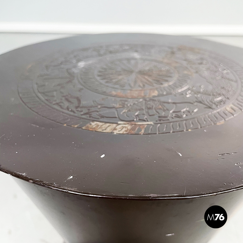 Asian Modern Ethnic Table and Stools in Brown Metal with Drawing, 1990s