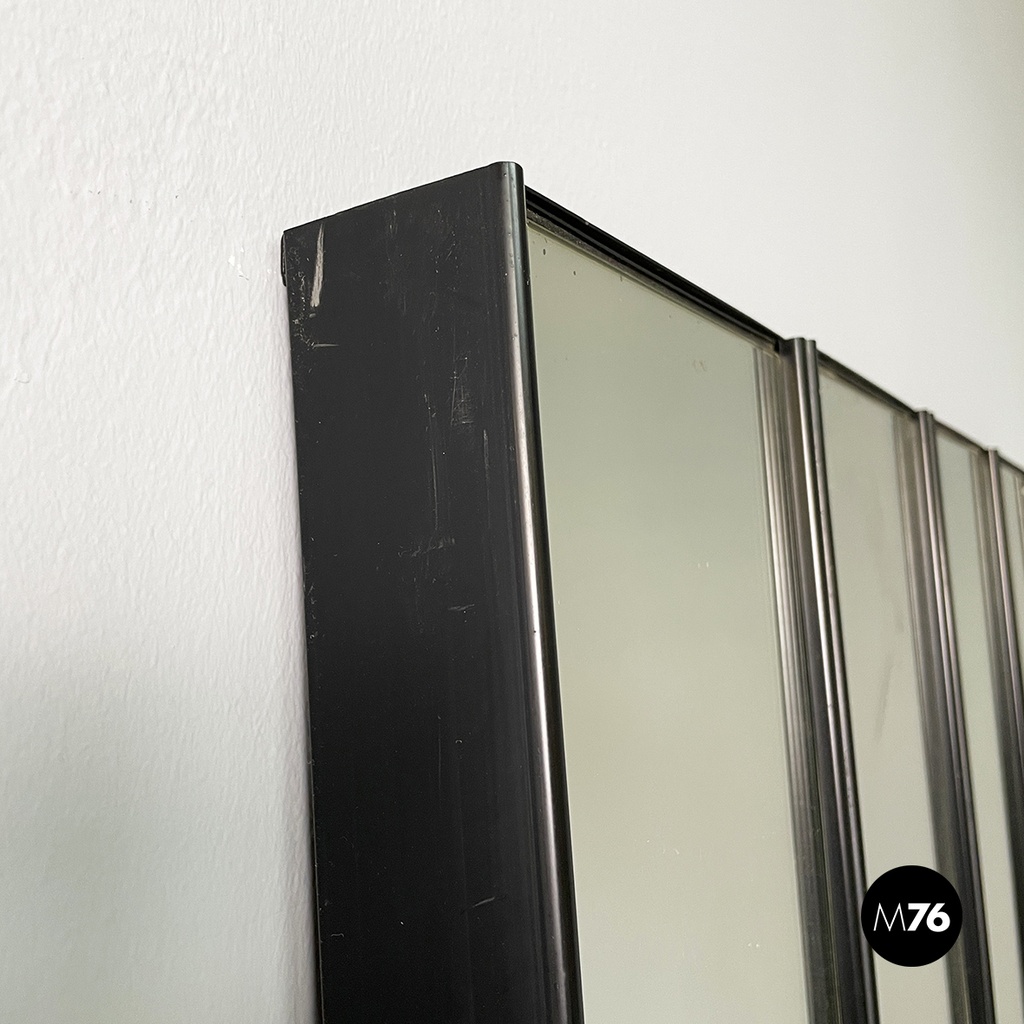 Italian modern wall mirror hanger Gronda by Luciano Bertoncini for Elco, 1970s