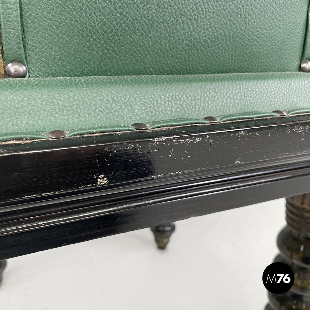 Sedie in pelle verde con decorazioni in legno, 1930 ca.