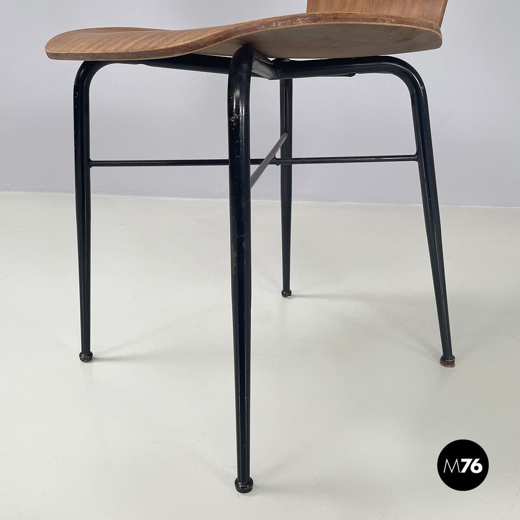 Italian mid-century modern Chair in curved wood and black metal, 1960s