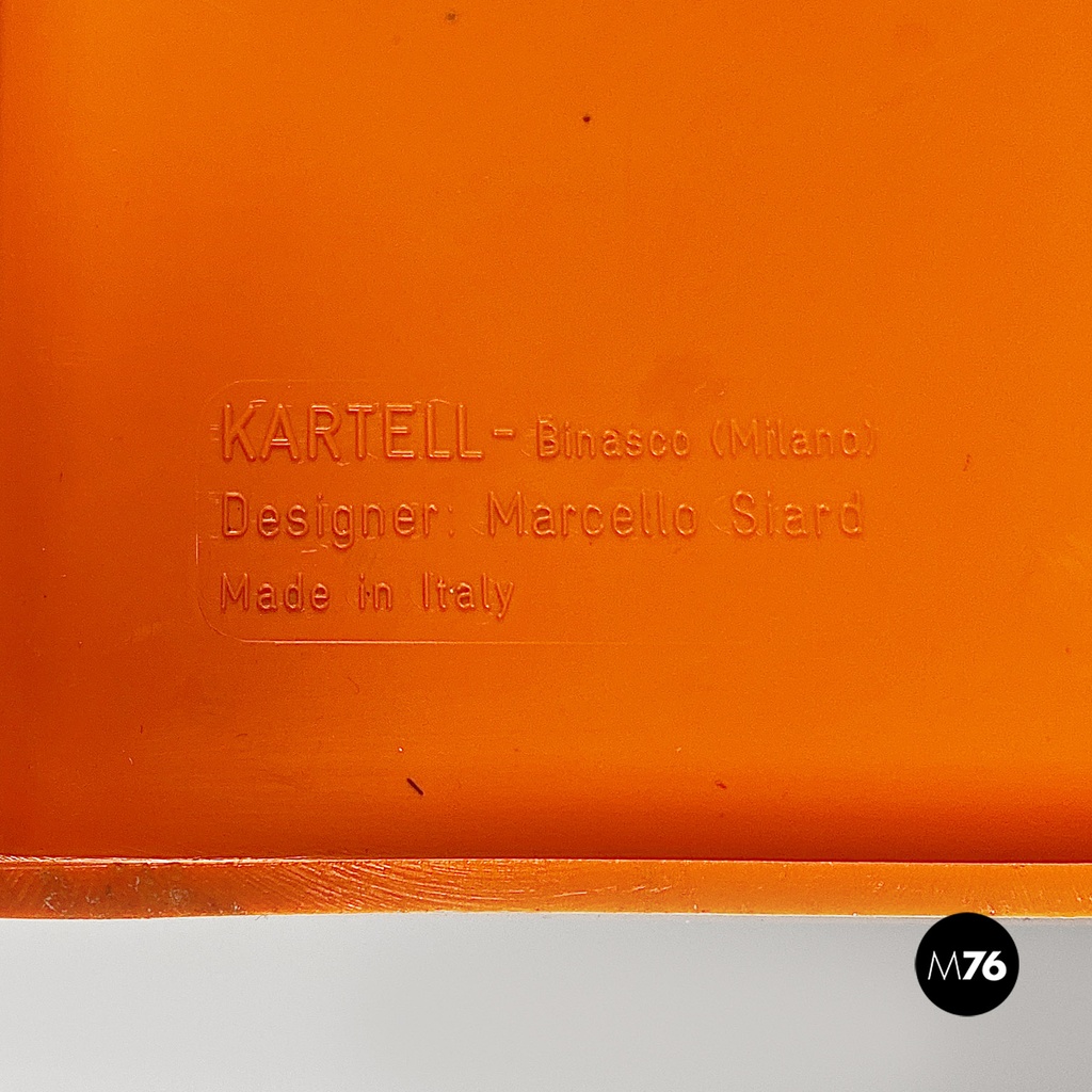 Mensole in plastica arancione di Marcello Siard per Kartell, 1970 ca.