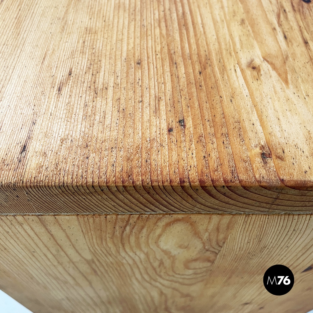 Sgabelli in legno, 1970 ca.