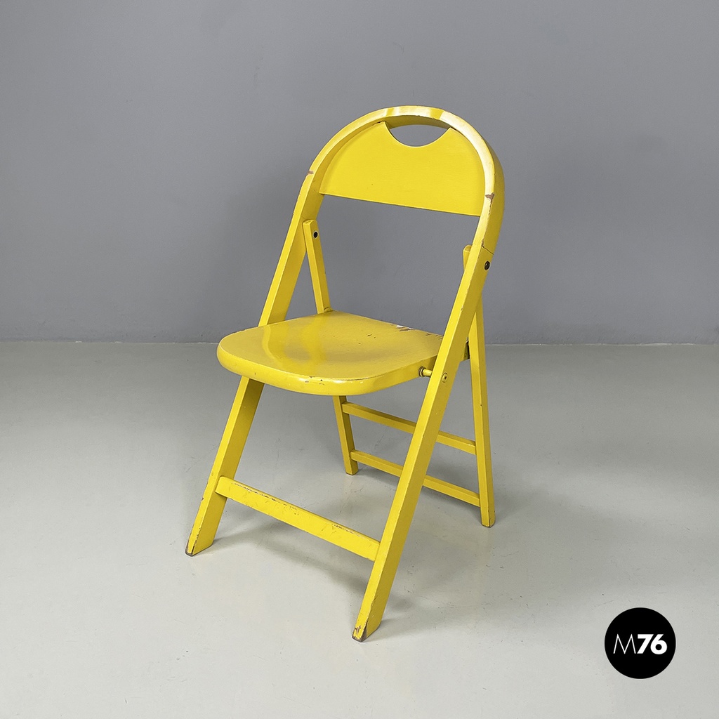Italian mid-century modern Yellow wood folding chair Tric by Castiglioni, 1960s