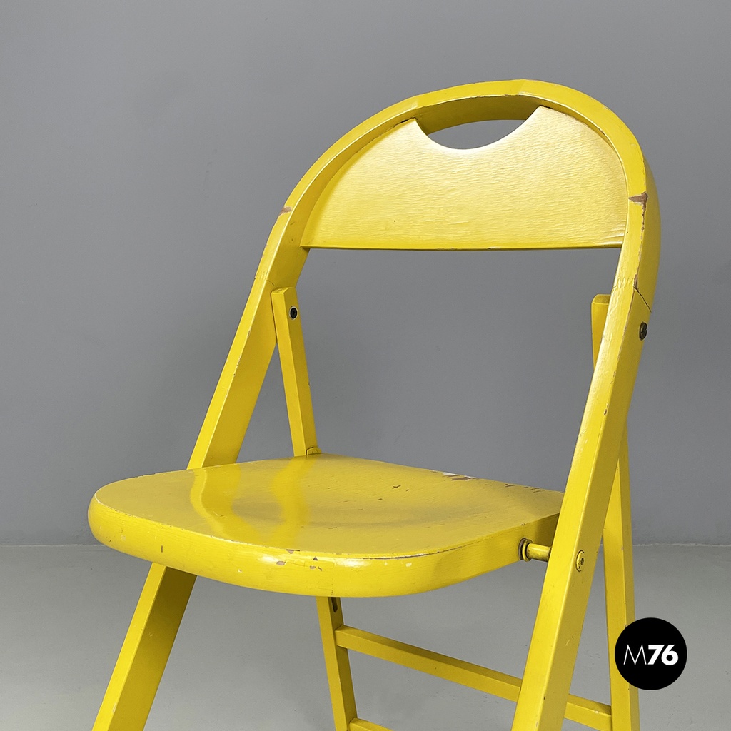 Italian mid-century modern Yellow wood folding chair Tric by Castiglioni, 1960s