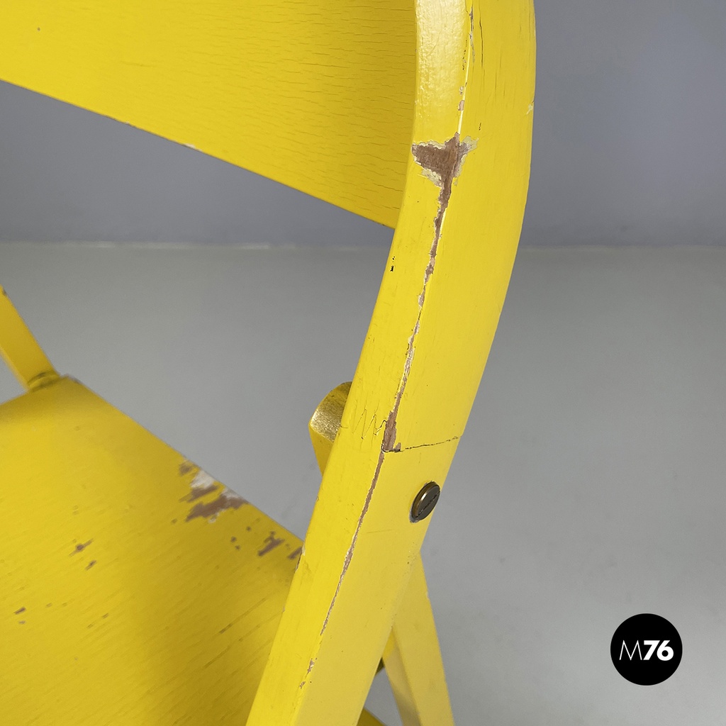 Italian mid-century modern Yellow wood folding chair Tric by Castiglioni, 1960s
