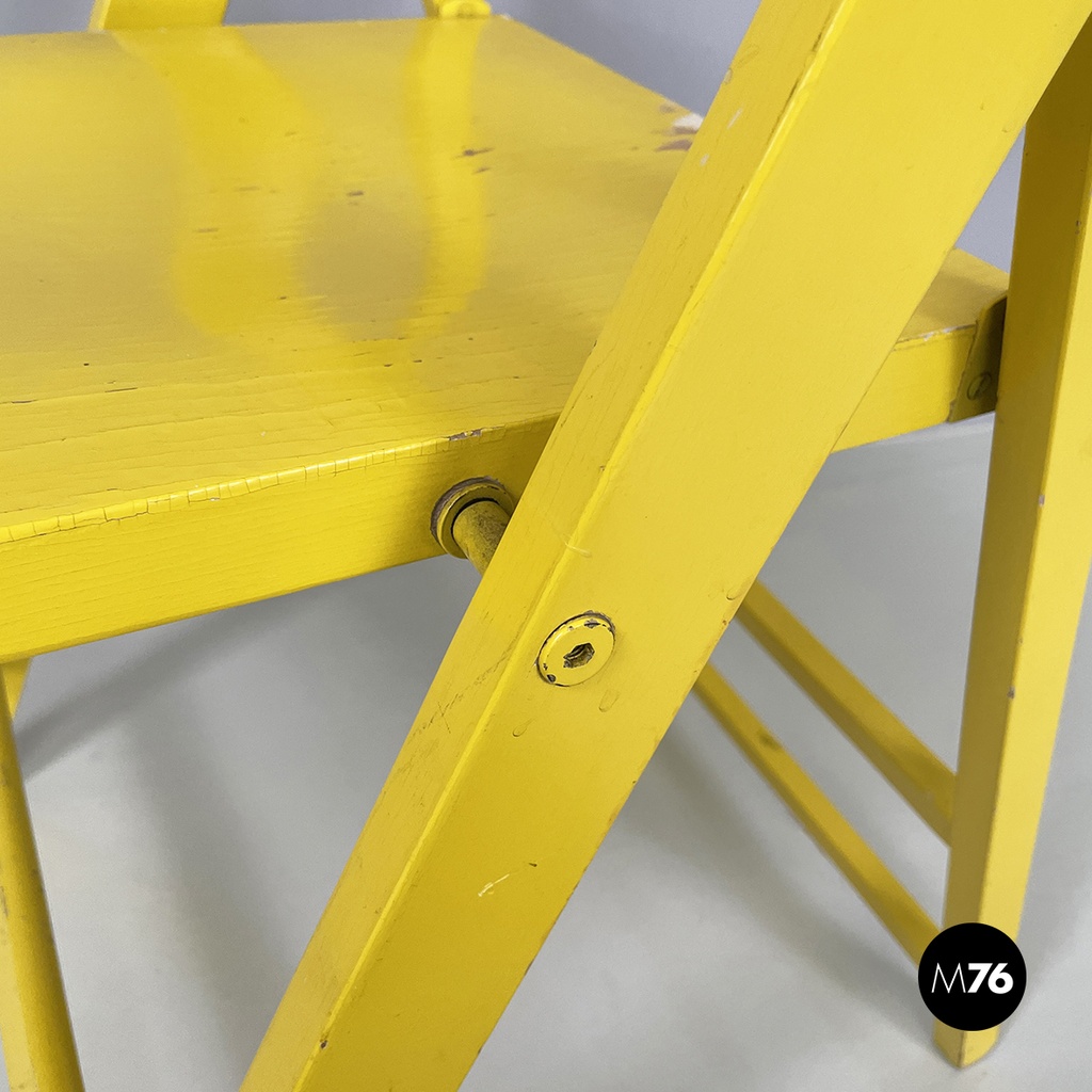 Italian mid-century modern Yellow wood folding chair Tric by Castiglioni, 1960s