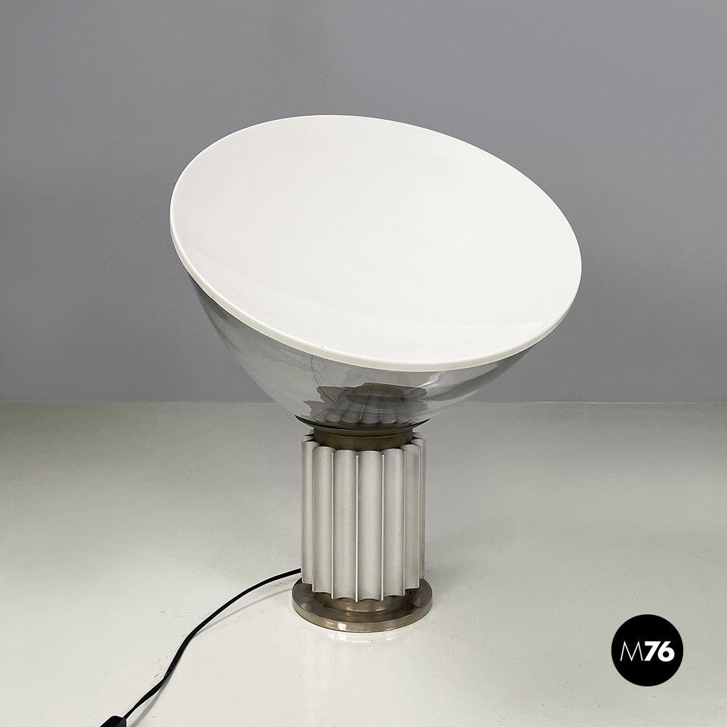 Italian mid-century modern Table lamp Taccia by Castiglioni for Flos, 1960s