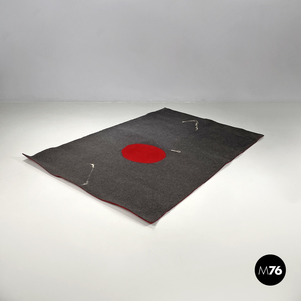 Italian postmodern rectangular grey felt rug red circle Riccardo Fattori, 2000s