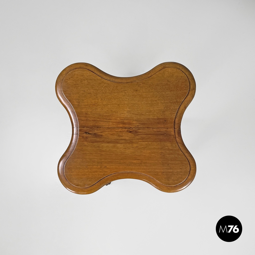 Italian antique wood pedestals with curved profiles and decorations, early 1900s