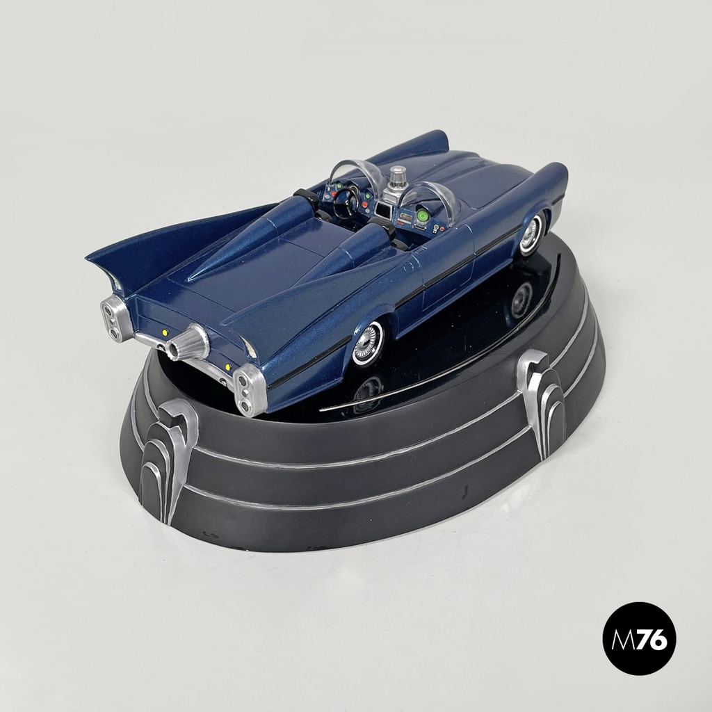 American limited edition Batmobile 60s model replica 0262/1500 DC Direct, 2000s