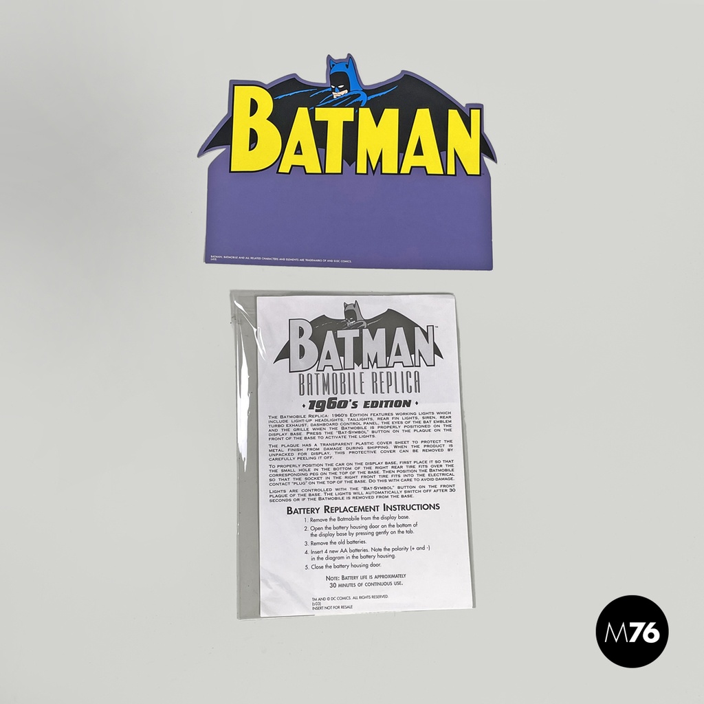 American limited edition Batmobile 60s model replica 0262/1500 DC Direct, 2000s