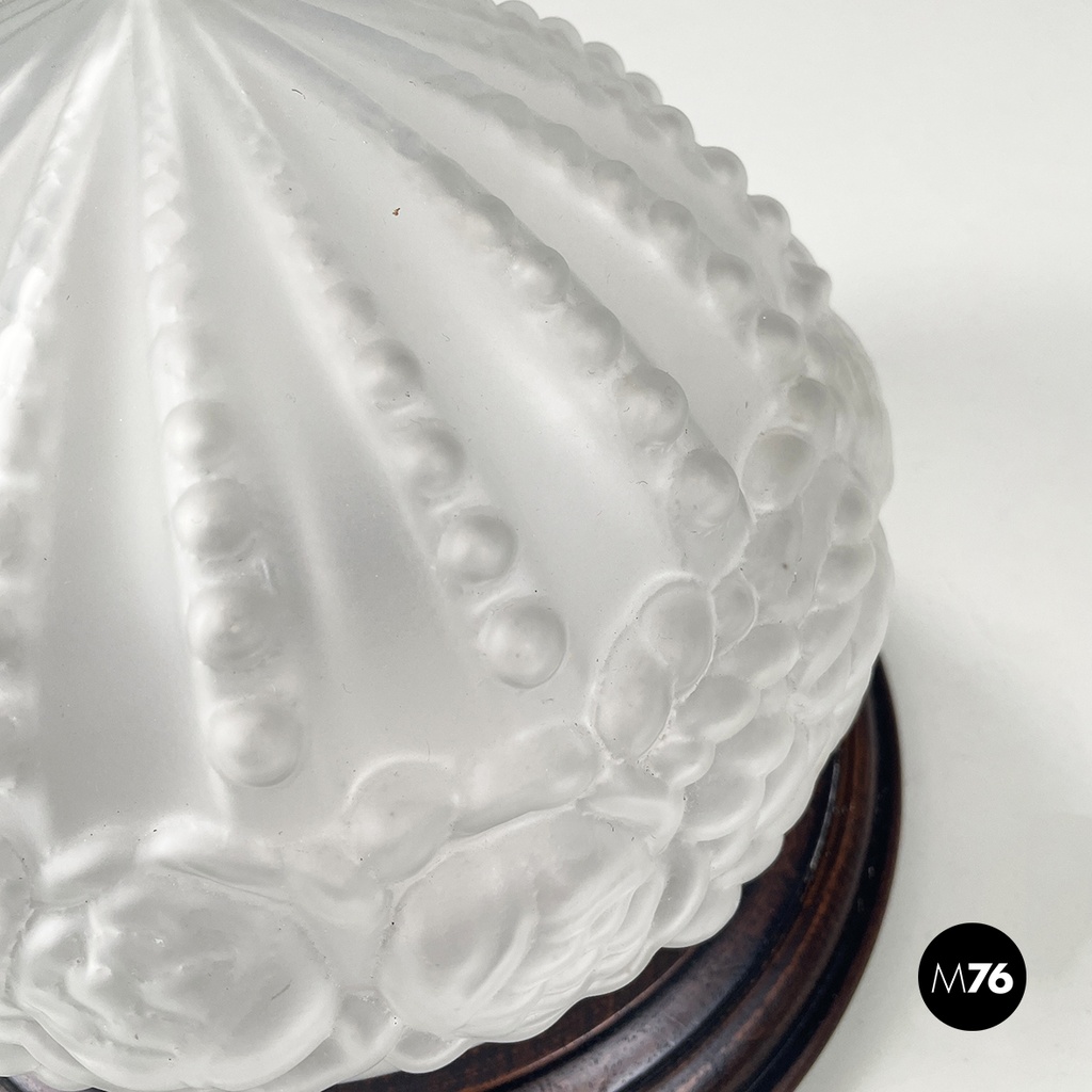 Italian art deco Wall lamp in crafted glass, wood and brass, 1930-1940s