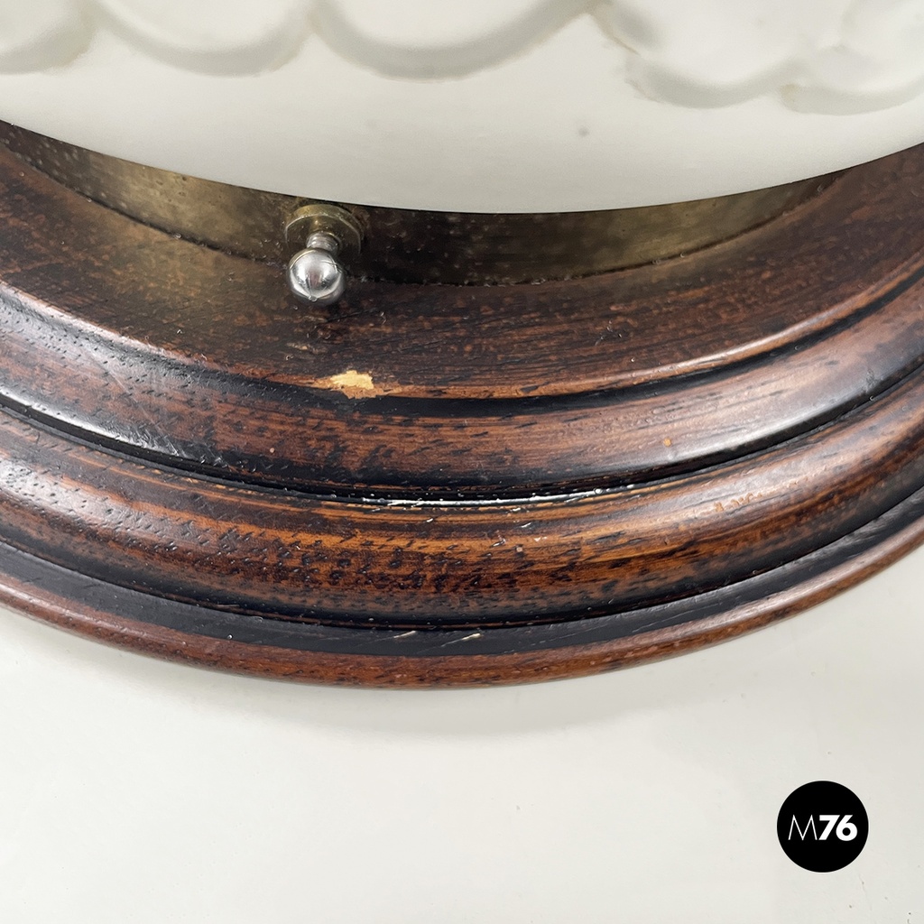 Italian art deco Wall lamp in crafted glass, wood and brass, 1930-1940s