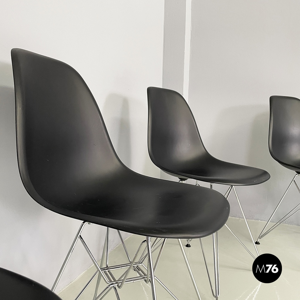 Italian modern Black plastic chairs by Charles and Ray Eames for Vitra, 2017