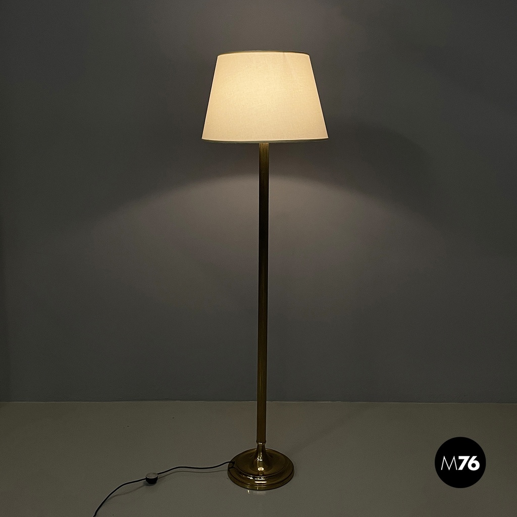 Italian mid-century modern Floor lamp in withe fabric brass by Lam Bologna 1960s