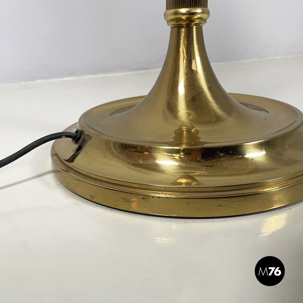 Italian mid-century modern Floor lamp in withe fabric brass by Lam Bologna 1960s