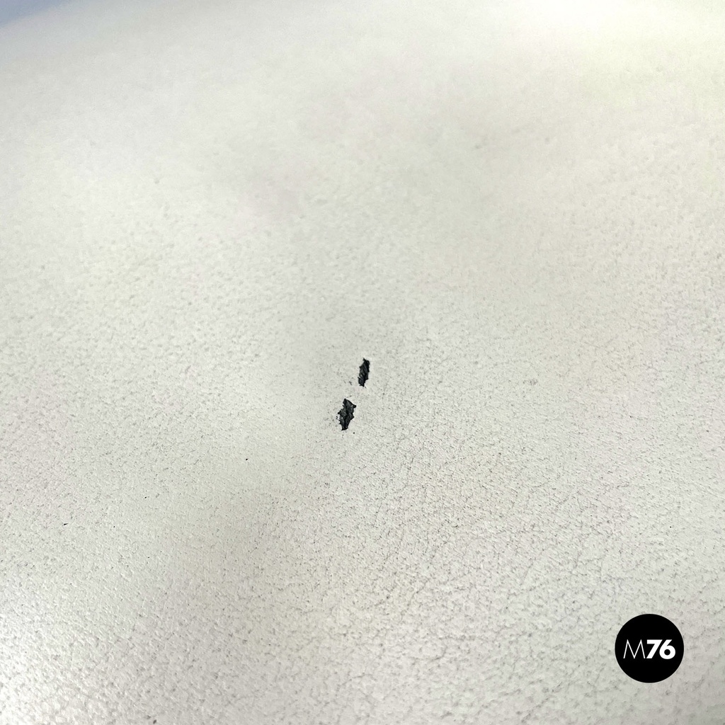 Italian Art Deco white leather and wood chair by Giovanni Gariboldi, 1940s