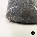 Italian modern Round coffee table in marble and glass, 1980s