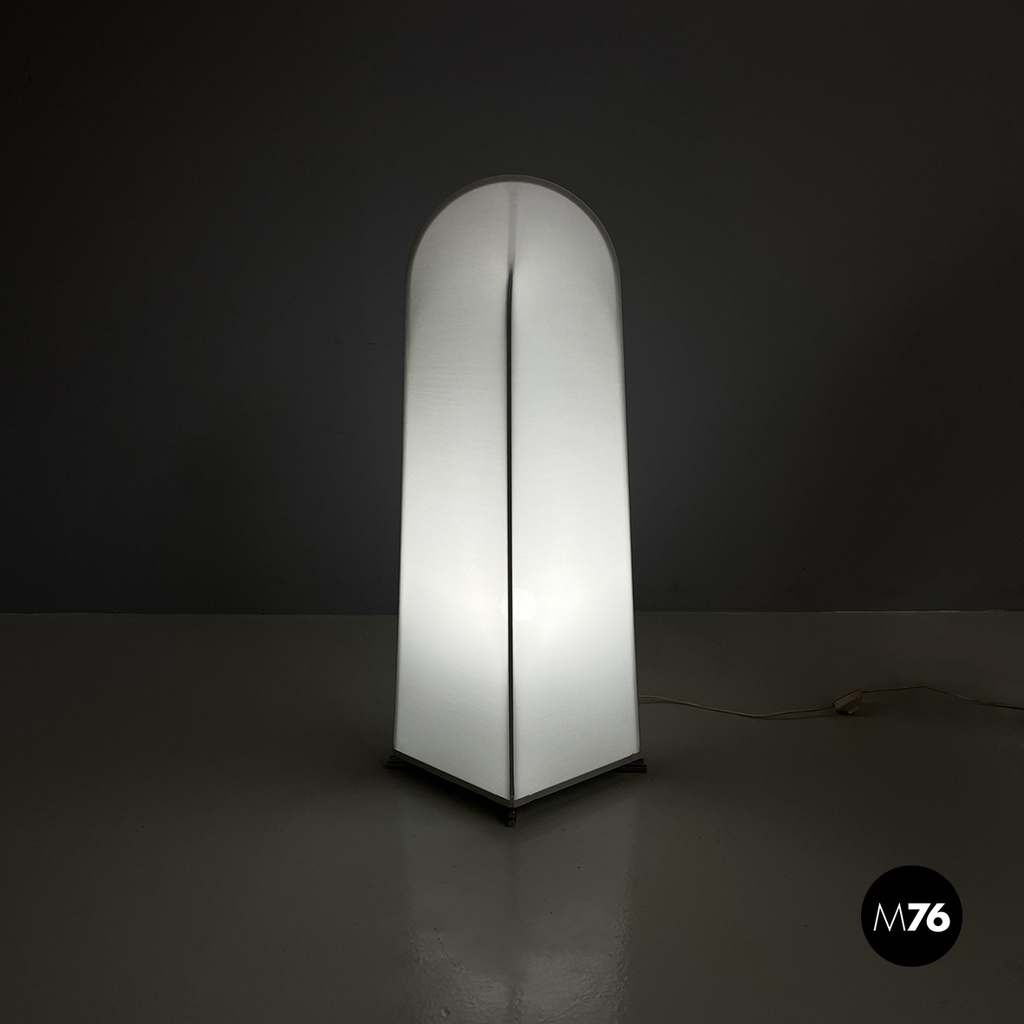 Lampada da terra Kazuki di Kazuhide Takahama per Artemide, 1980 ca.