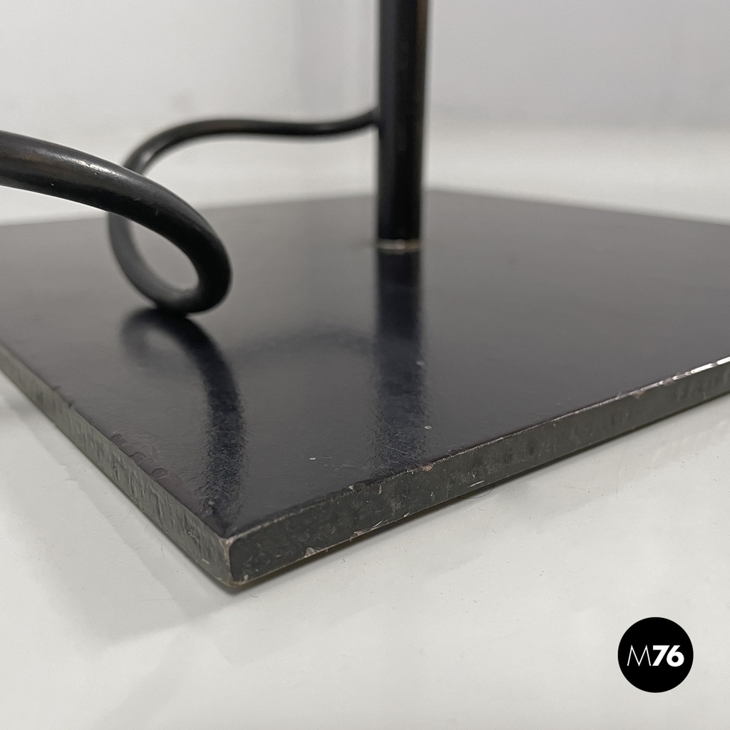 Italian modern floor lamp Kasuko in red metal by De Pas D’Urbino Lomazzi, 1970s