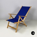 Italian mid-century Deck chair in blue fabric and wood by fratelli Reguitti 1960