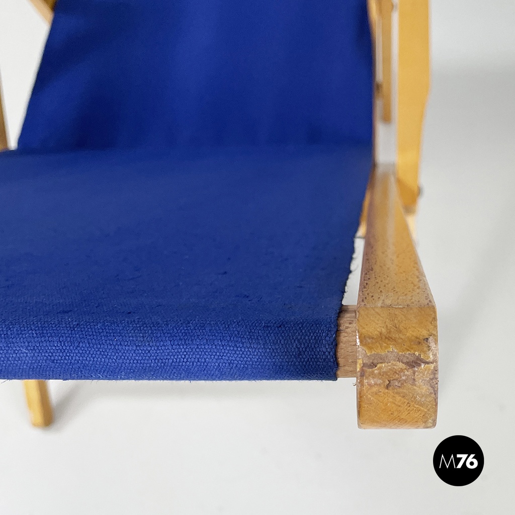 Italian mid-century Deck chair in blue fabric and wood by fratelli Reguitti 1960