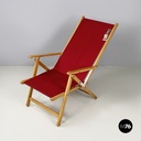 Italian mid-century Deck chair in red fabric and wood by fratelli Reguitti 1960s