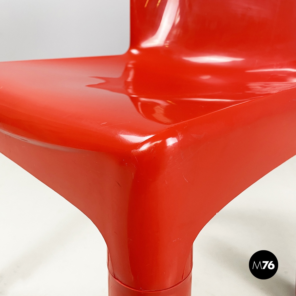 Italian modern red plastic chairs 1050 by Marcello Siard for Longato, 1970s