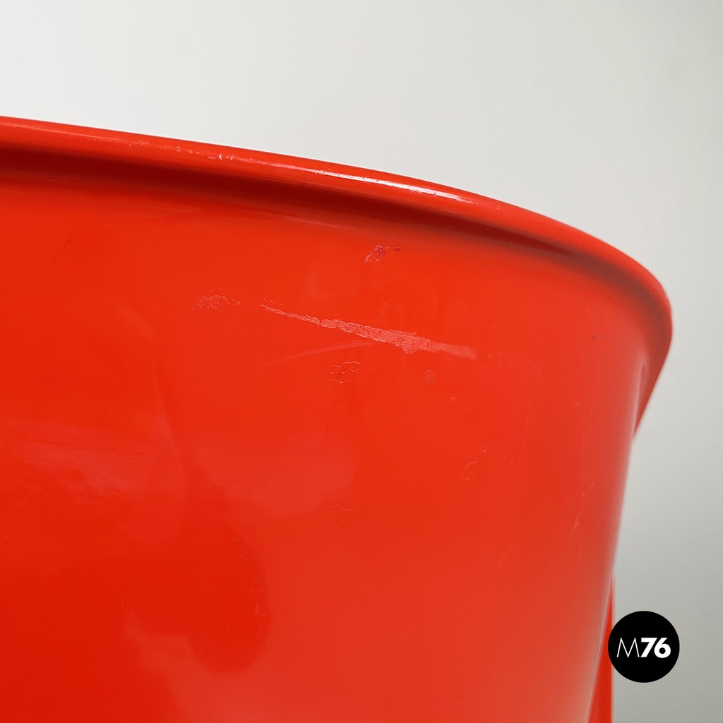 Italian modern red plastic chairs 1050 by Marcello Siard for Longato, 1970s