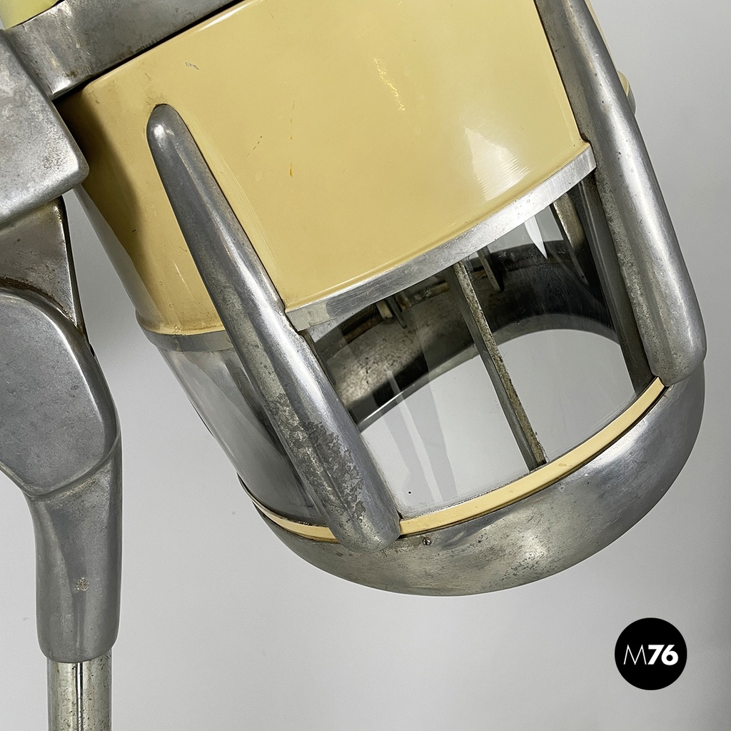 Italian mid-century modern Metal floor standing hairdressing helmet, 1950s