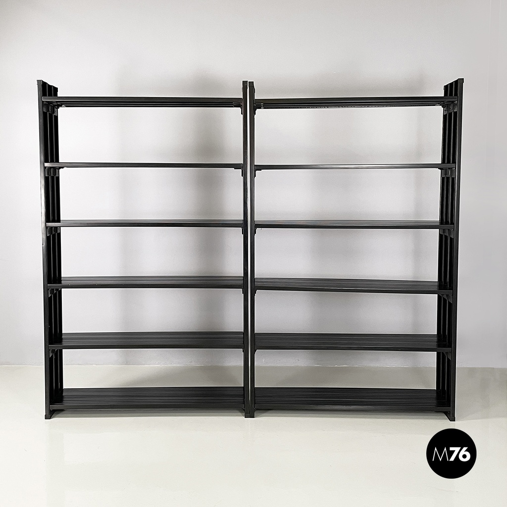 Italian modern Self-supporting bookcases in black plastic by Robots, 1990s