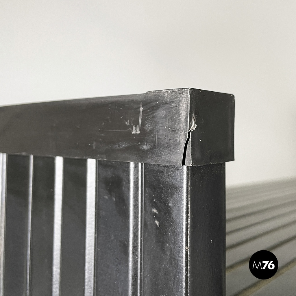 Italian modern Self-supporting bookcases in black plastic by Robots, 1990s