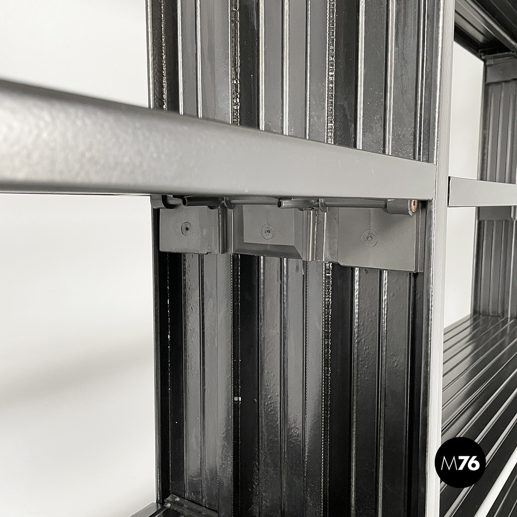 Italian modern Self-supporting bookcases in black plastic by Robots, 1990s