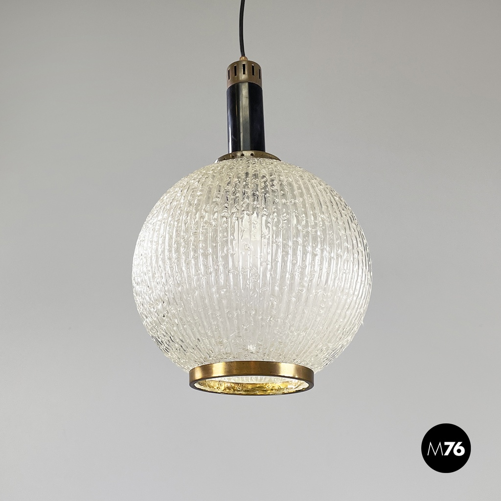 Italian mid-century modern Chandelier in molded glass, brass and metal, 1950s