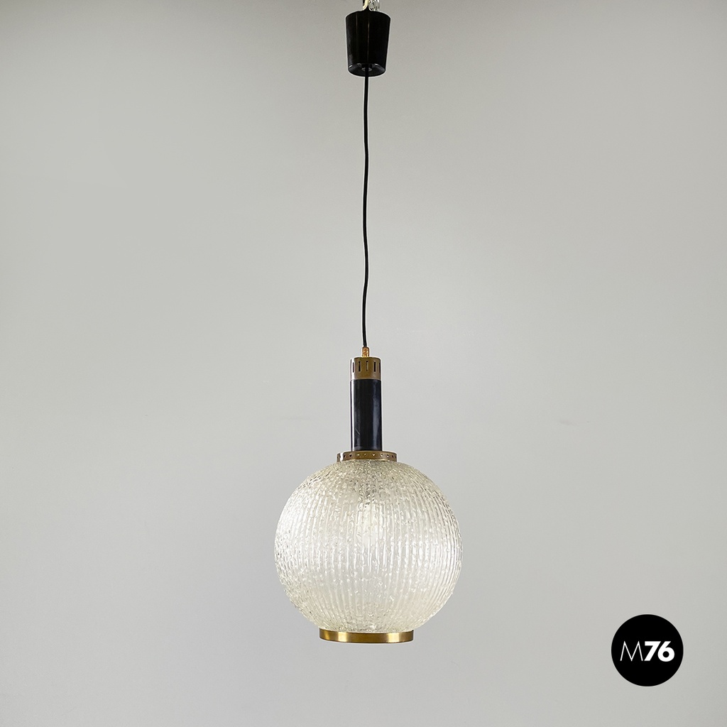 Italian mid-century modern Chandelier in molded glass, brass and metal, 1950s