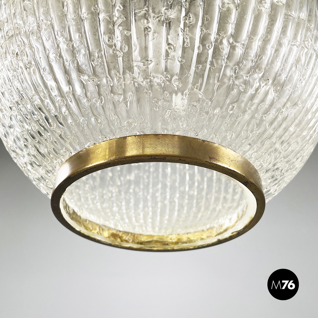 Italian mid-century modern Chandelier in molded glass, brass and metal, 1950s