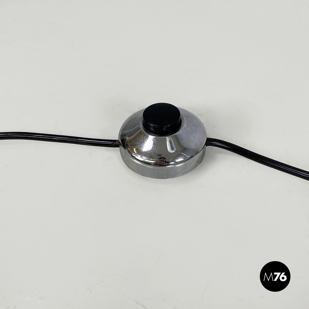 Lampada da terra in metallo e vetro opalino, 1970 ca.