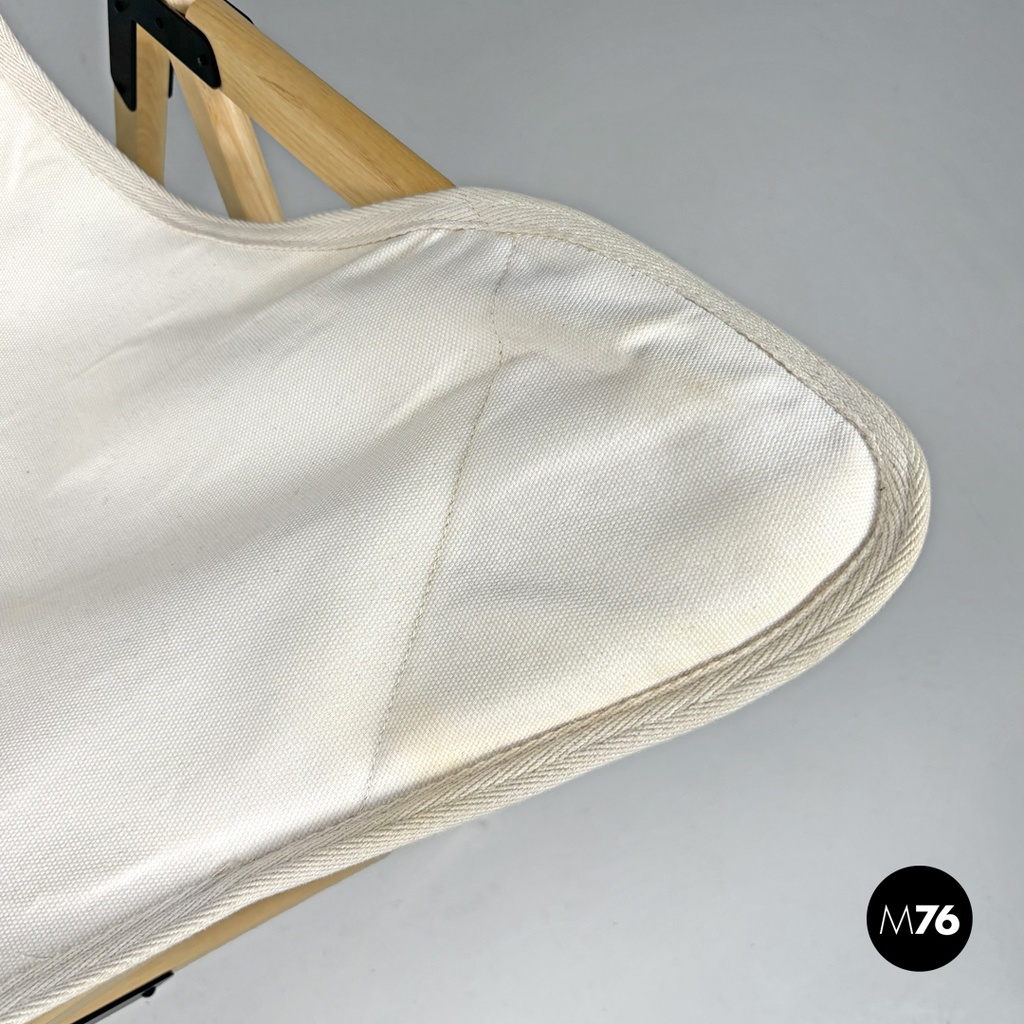 Italian modern white fabric wood folding deckchair Tripolina by Citterio, 1970s