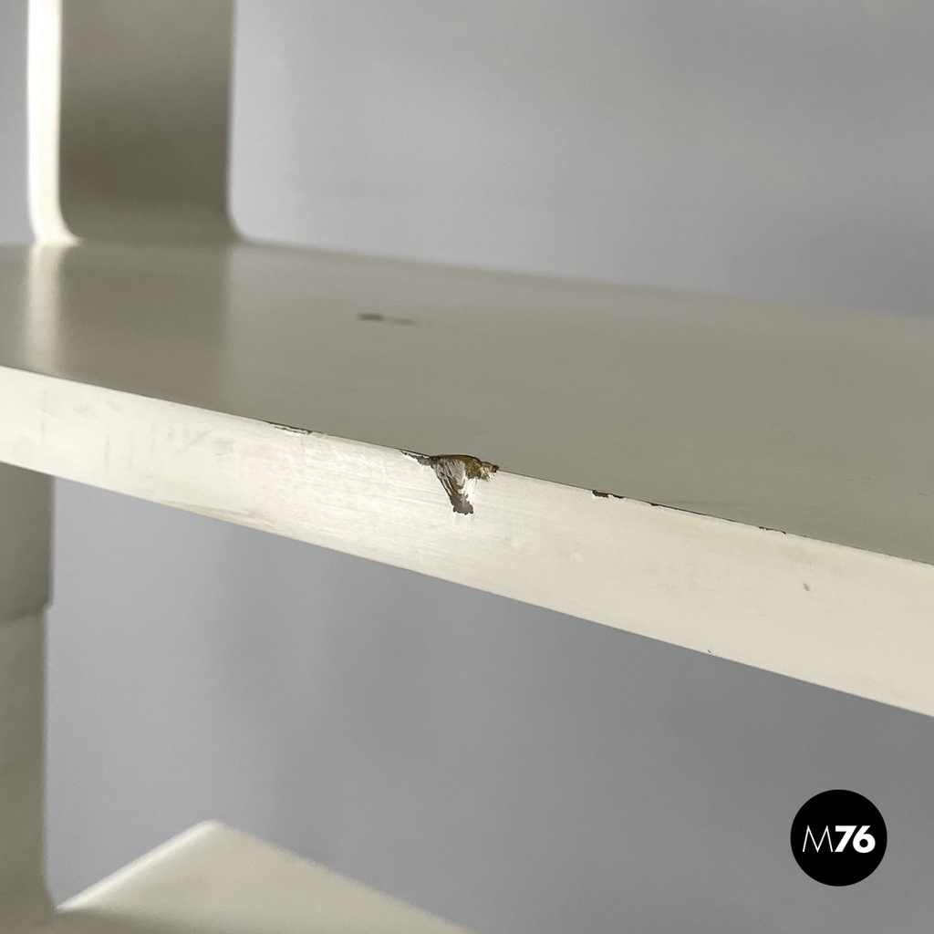 Italian post modern modular curved edges black and white wooden bookcase, 1980s