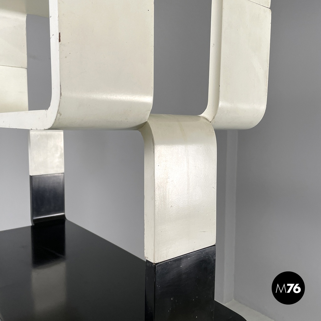 Italian post modern modular curved edges black and white wooden bookcase, 1980s
