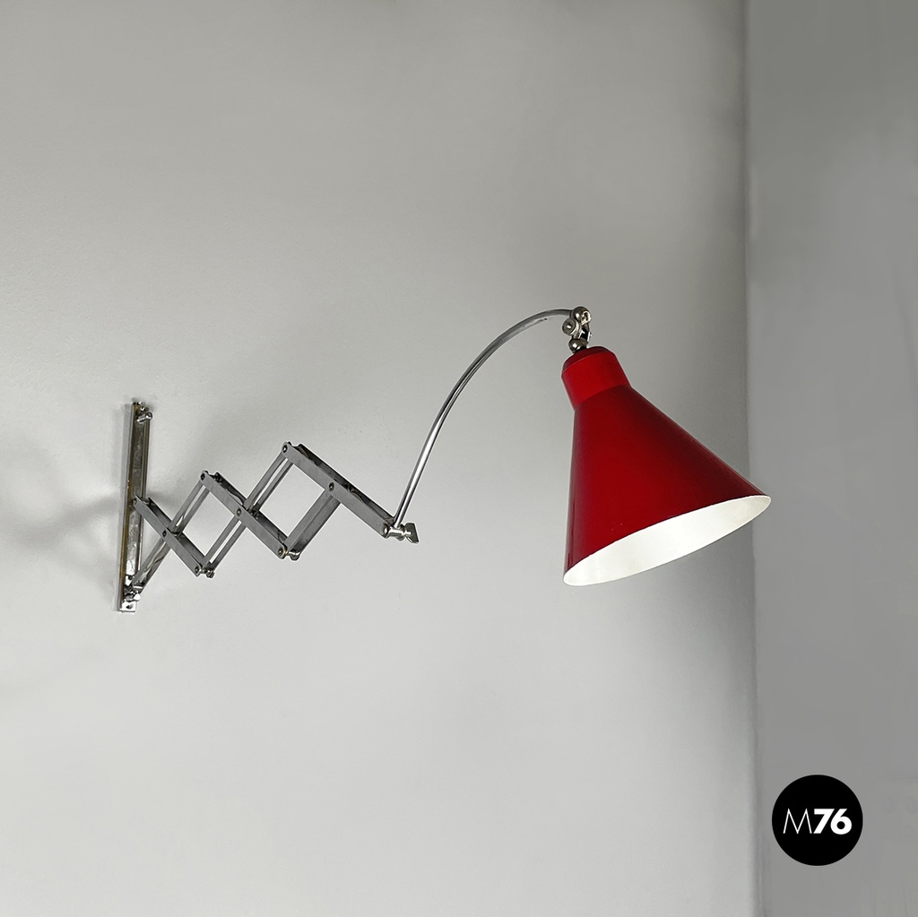 Italian mid-century modern Pantograph wall lamp in red metal, 1960s