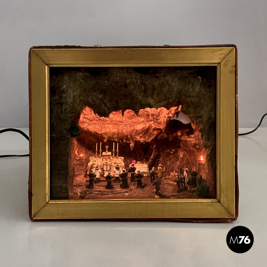 Scatola diorama con scena di celebrazione religiosa, 1950 ca.