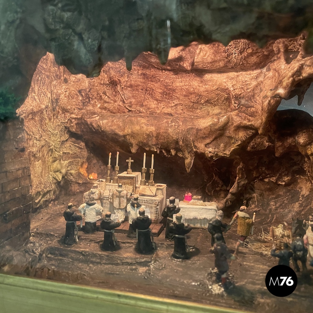 Scatola diorama con scena di celebrazione religiosa, 1950 ca.