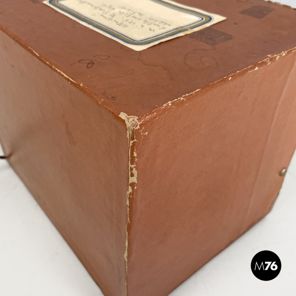 Scatola diorama con scena di celebrazione religiosa, 1950 ca.