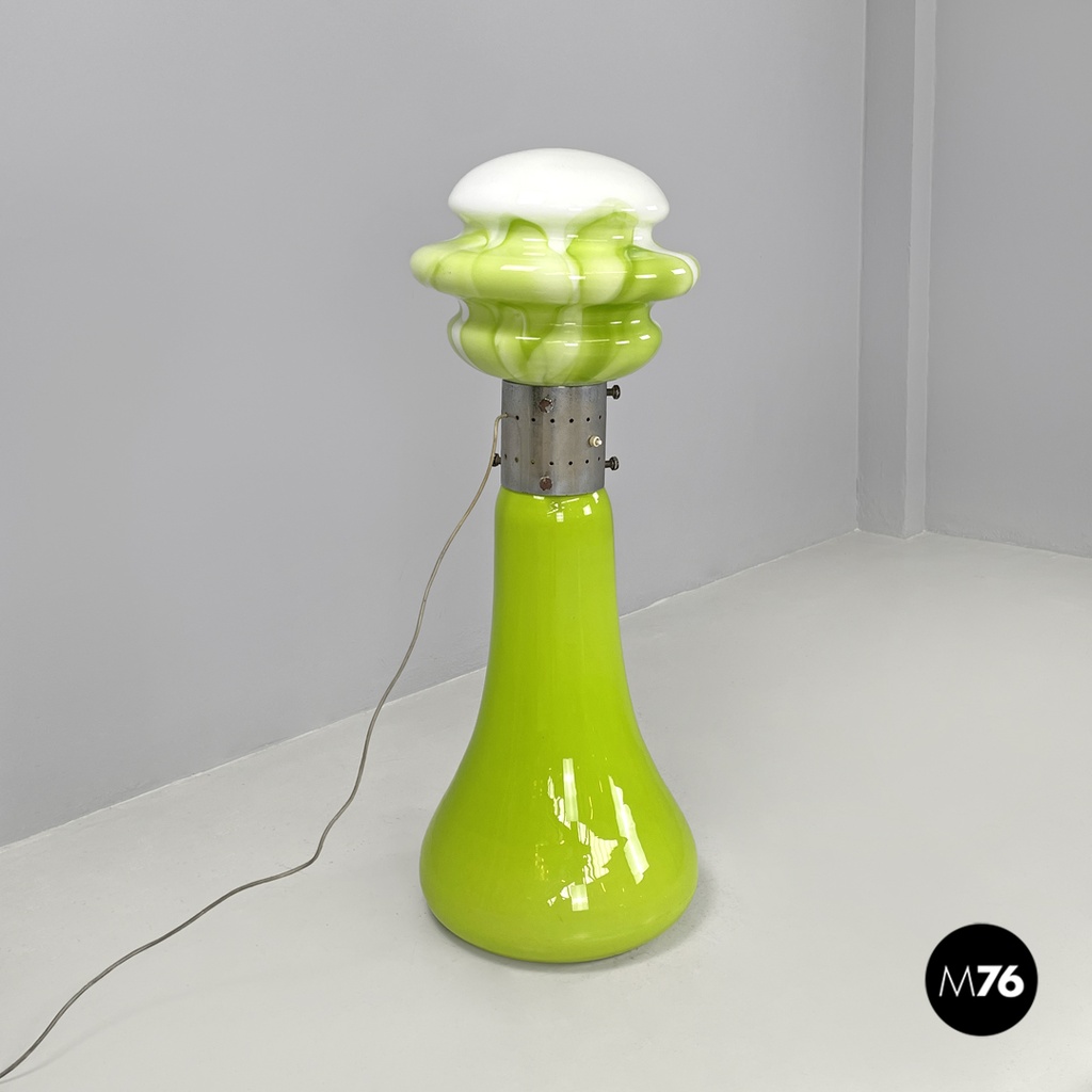 Italian modern round floor lamp in green and white Murano glass, 1970s