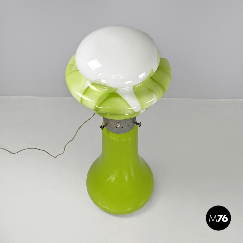 Italian modern round floor lamp in green and white Murano glass, 1970s