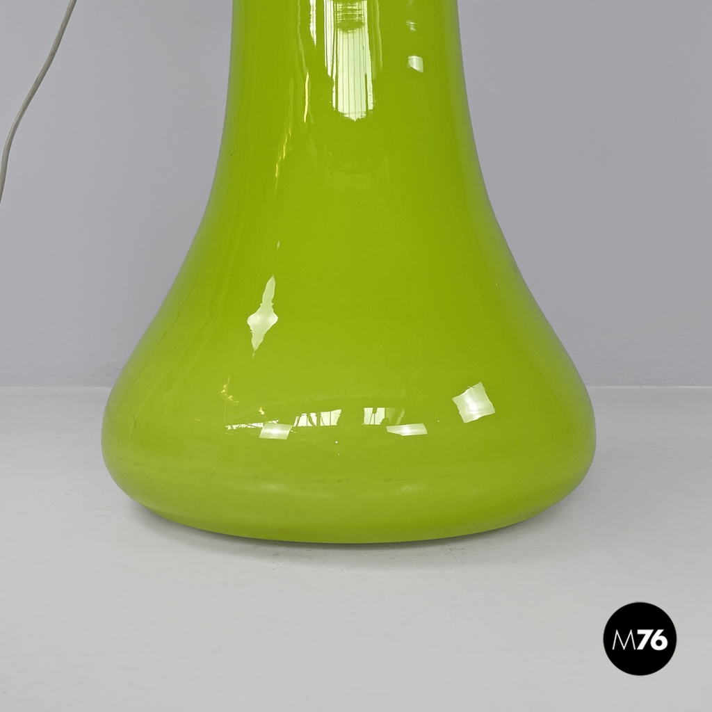 Italian modern round floor lamp in green and white Murano glass, 1970s