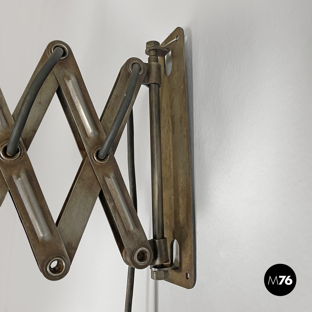 Italian mid-century modern pantograph wall lamps with white metal diffuser 1960s